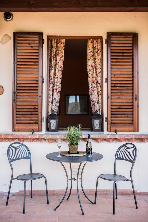 Rignano sullʼArno Fattoria Pagnana Suites & Pool חדר תמונה